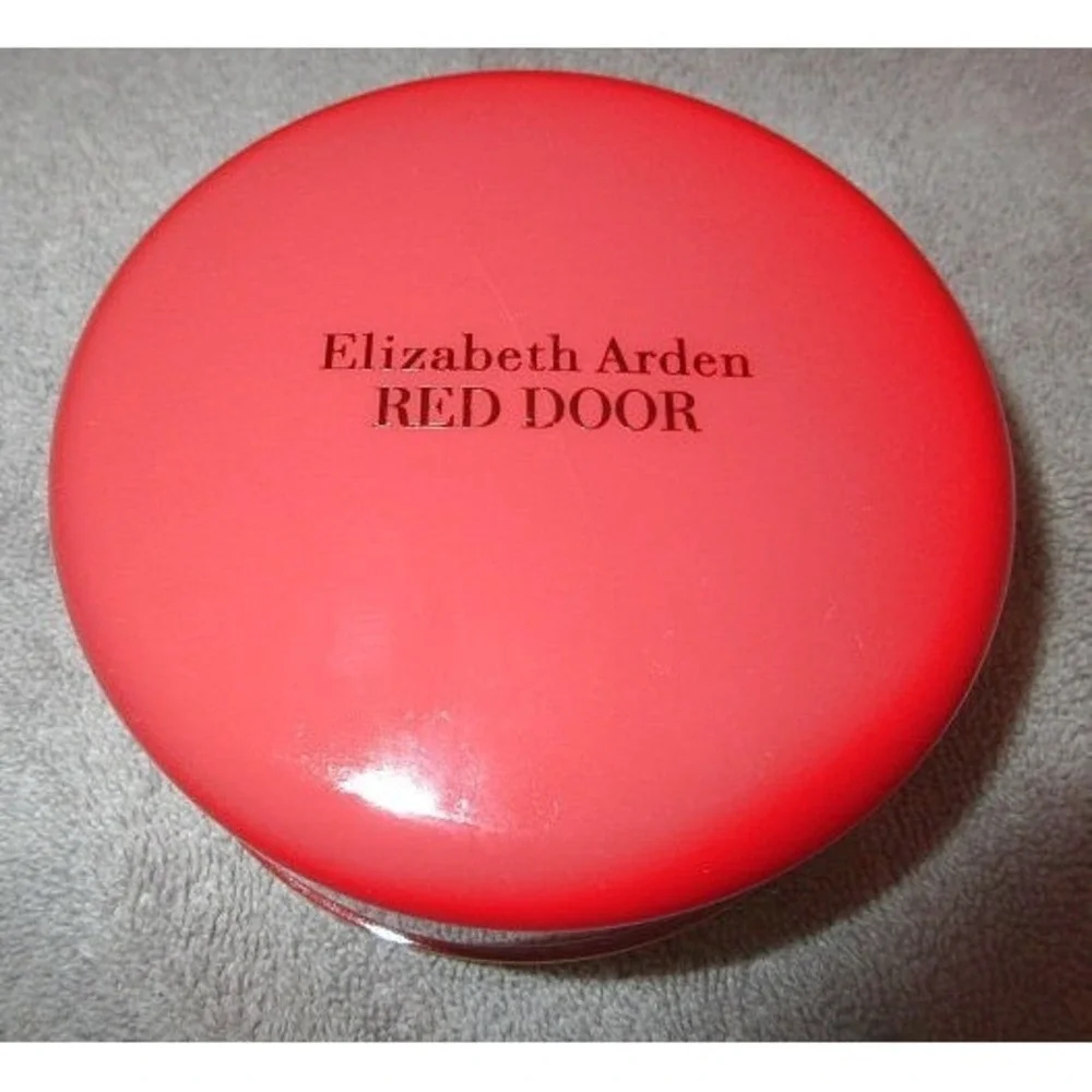 Elizabeth Arden Red Door Perfumed Dusting Powder With Puff NEW UNUSED